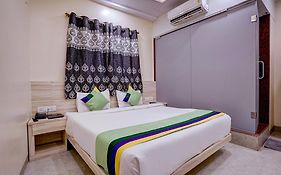 The Kiwwi Hotel